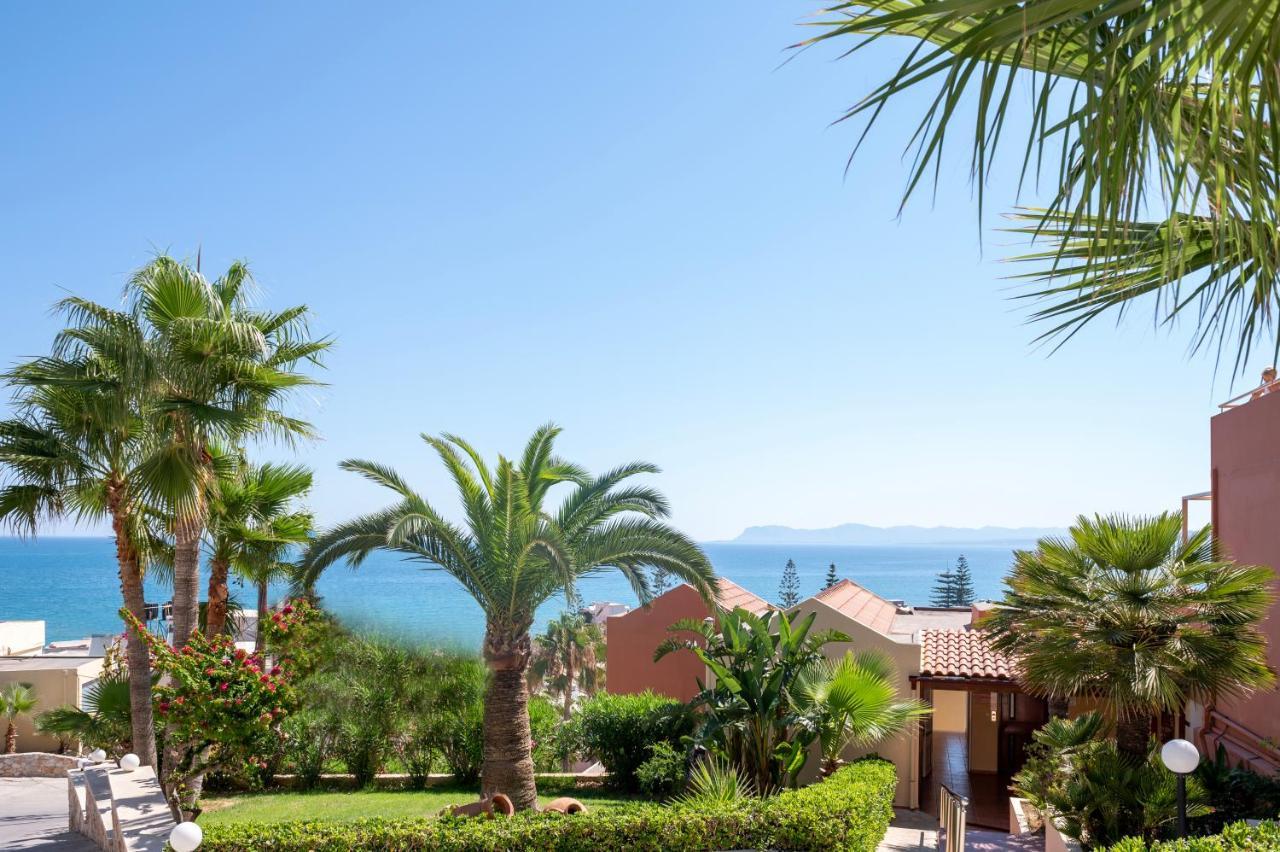 Eurohotel Theo Hotel Ajía Marína Kültér fotó