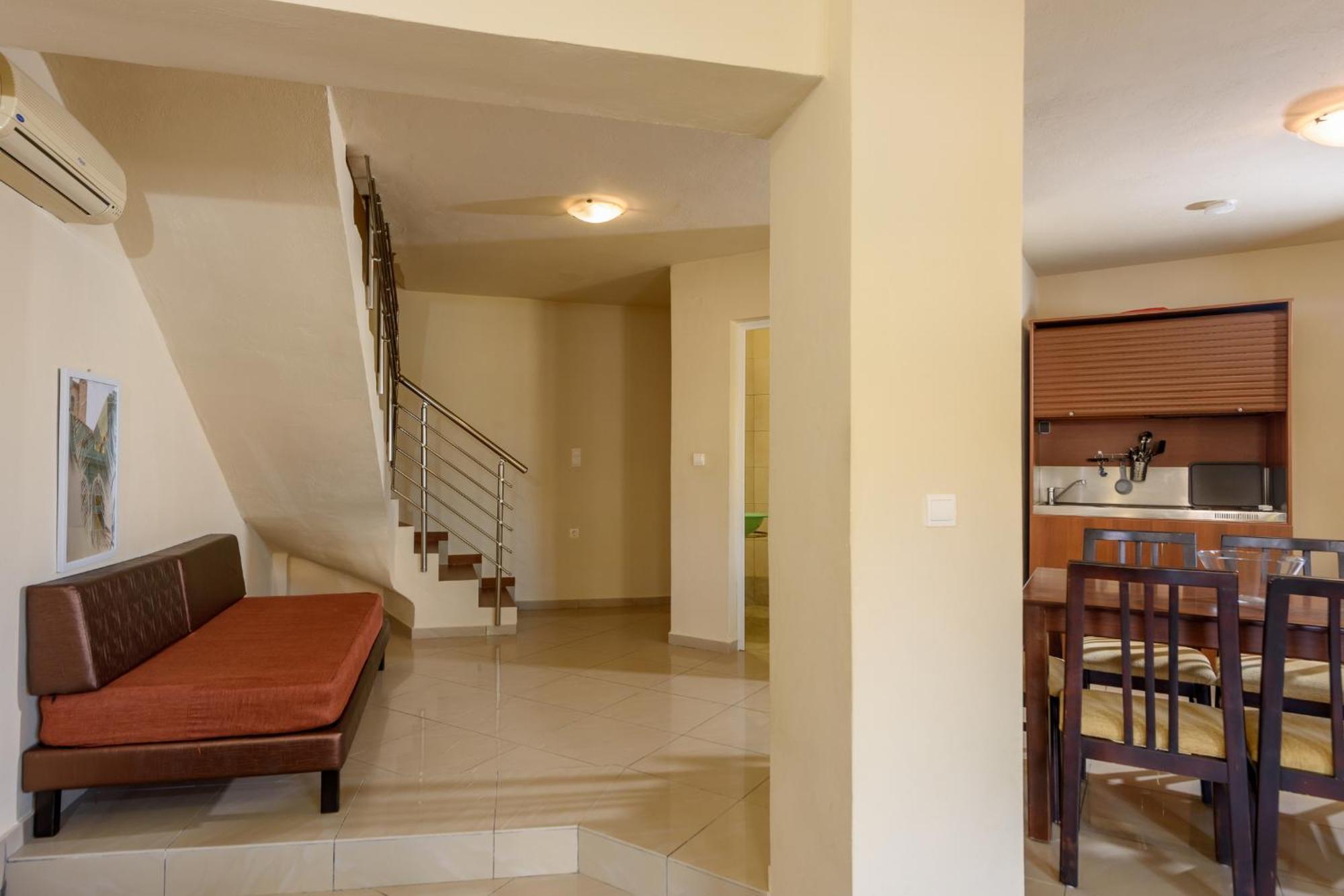 Eurohotel Theo Hotel Ajía Marína Kültér fotó